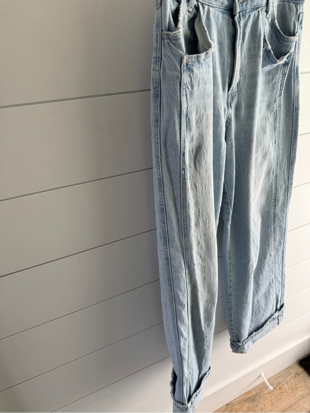 Vervet Light Blue Wide Leg Jeans - Classic Flare Style, Size 29 - Picture 3 of 10